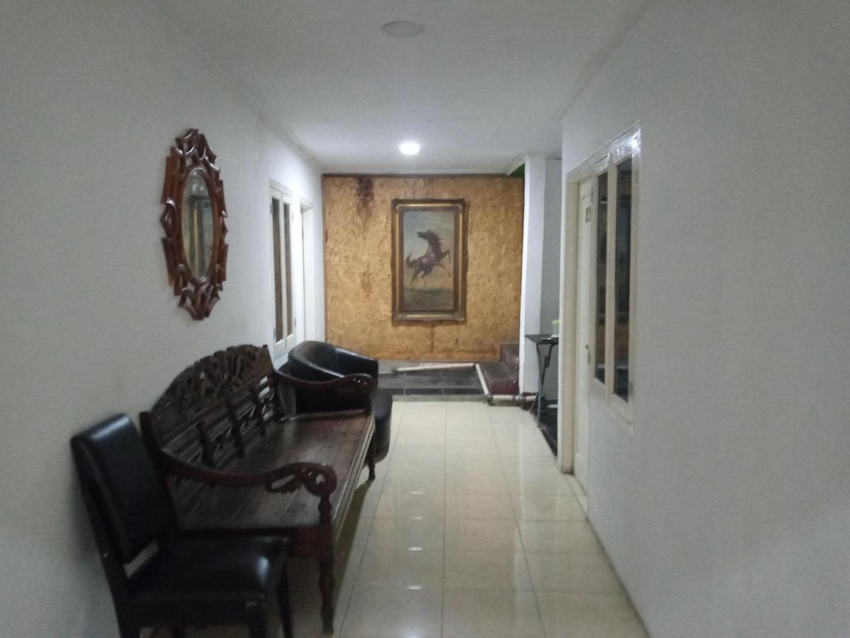 Urbanview Hotel Rio Life House Cianjur By Reddoorz Exteriör bild